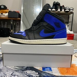 Jordan 1 Retro Royal (2017)